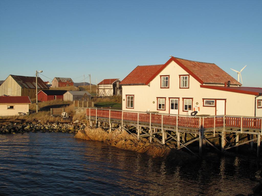 Kvalnesbrygga Hotel Kvalnes  ภายนอก รูปภาพ